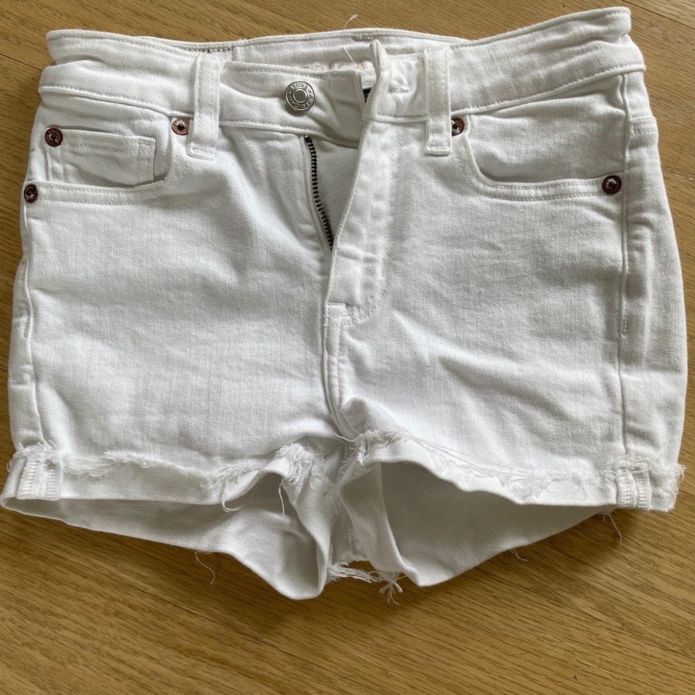 American Eagle high rise shortie white size 00 Like new condition